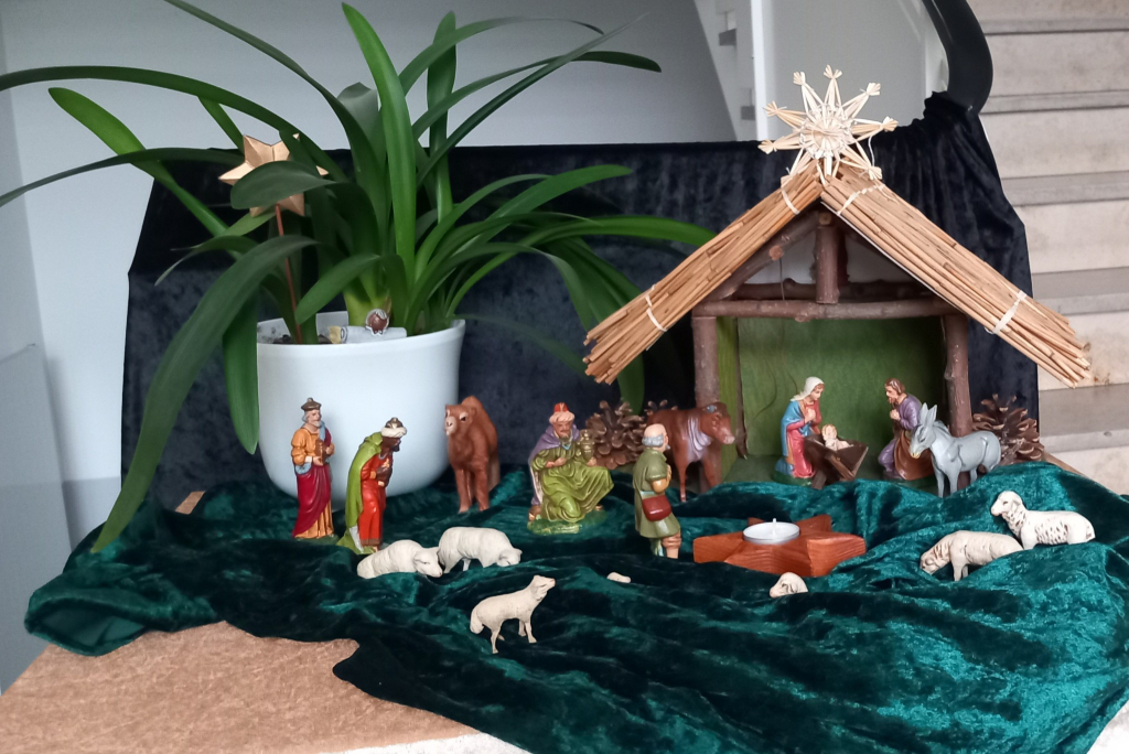 Krippe in Eingangsbereich